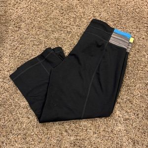 Capri Athletic Pants